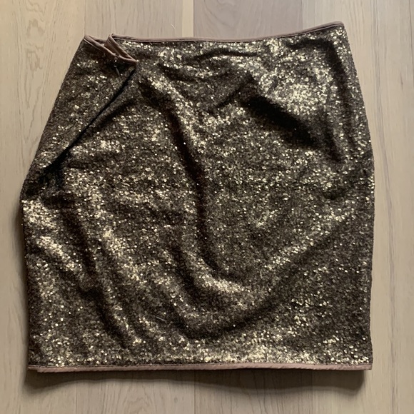 Gold sequin skirt - Picture 4 of 6